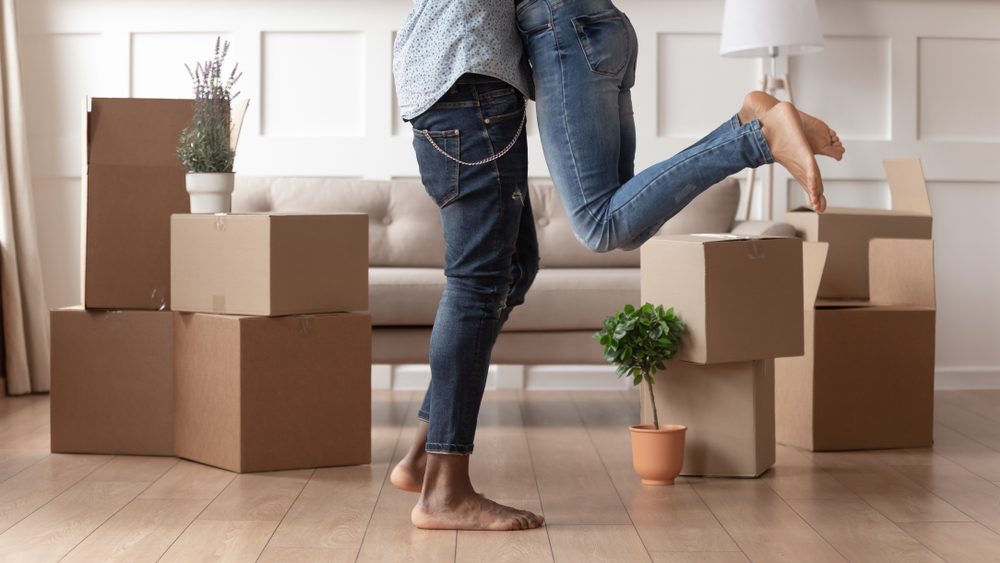 Tips for Settling Into a New Town: How to Get Comfortable in Your New Home image